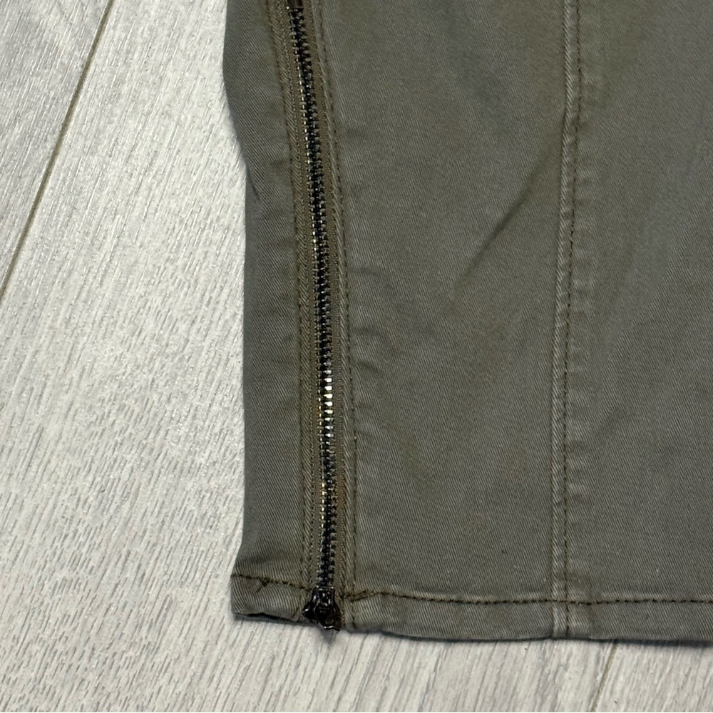 White House Black Market Olive Green Mid Rise Zippered  Pants Size 8 - Picture 3 of 10